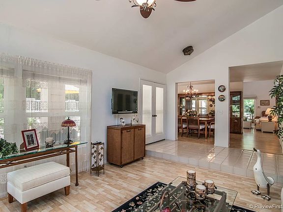 4th image of 775 Alamo Ln