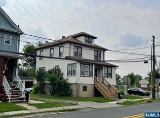 240 Liberty St, Little Ferry, NJ 07643