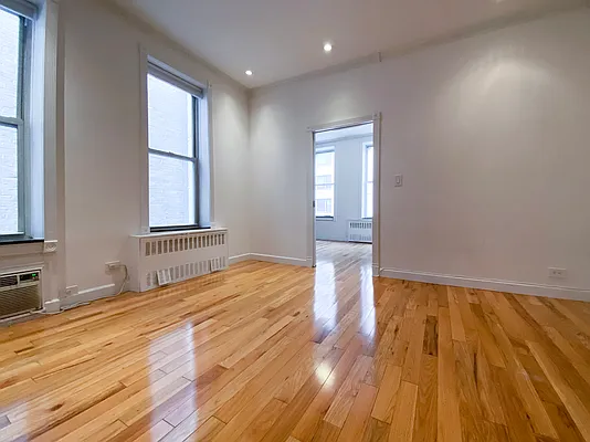 Rented by Kahen Properties | media 13