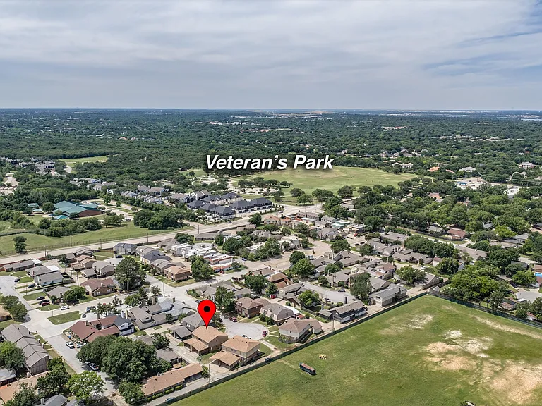 2207 Chase Ct — Photo 35