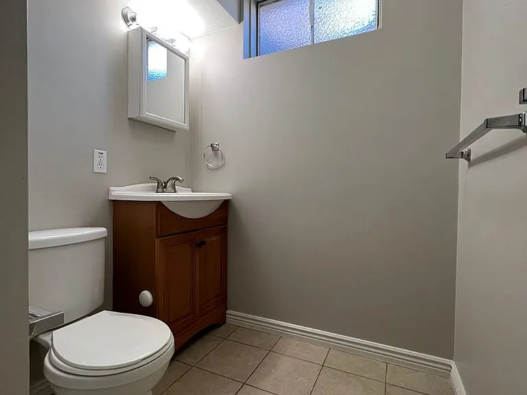 1365 Lucille Ct — Photo 17