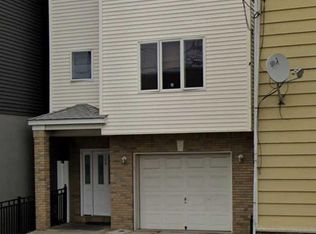 104 Chapel St, Newark, NJ 07105