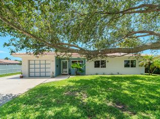 2420 NE 2nd Ave, Boca Raton, FL 33431