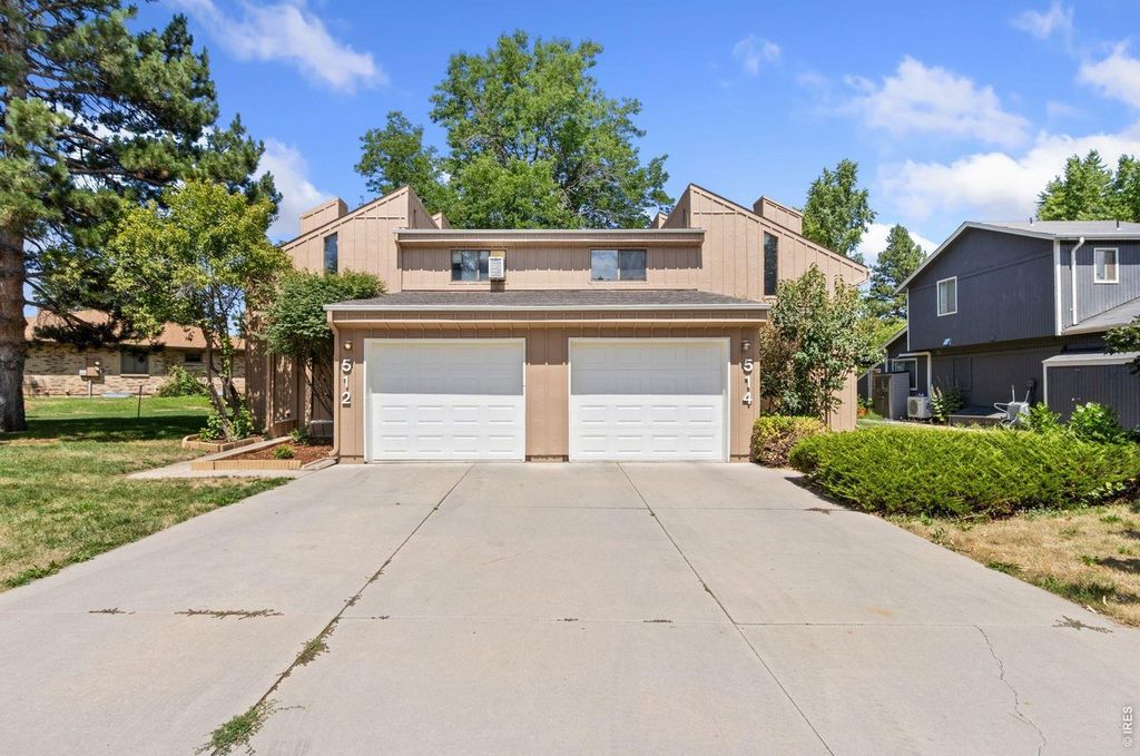 512-514 Strachan Dr