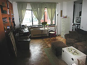 Rented by Verdi Square Realty