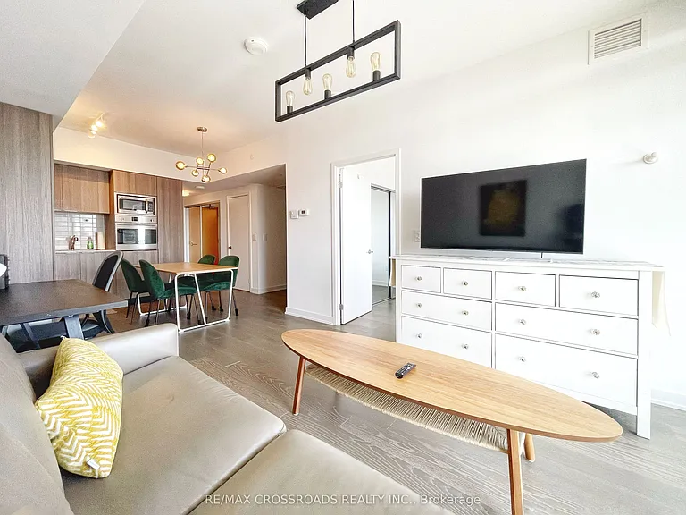 11 Wellesley St W #4403 — Photo 8