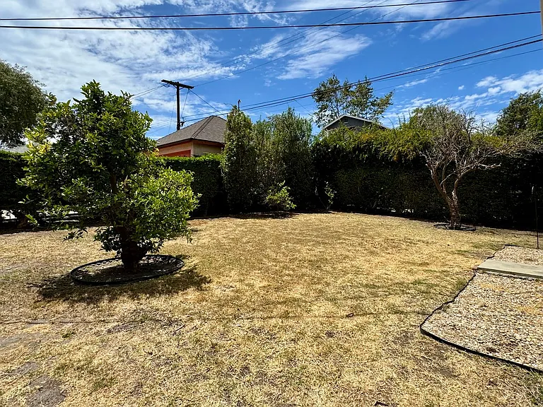 3513 S Sycamore Ave — Photo 37