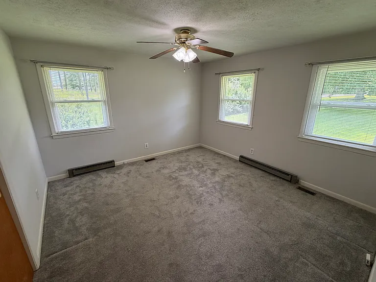 1102 Mary Ln — Photo 19
