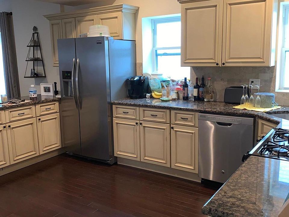 1st image of 1070 Ocean Ave Ste 2
