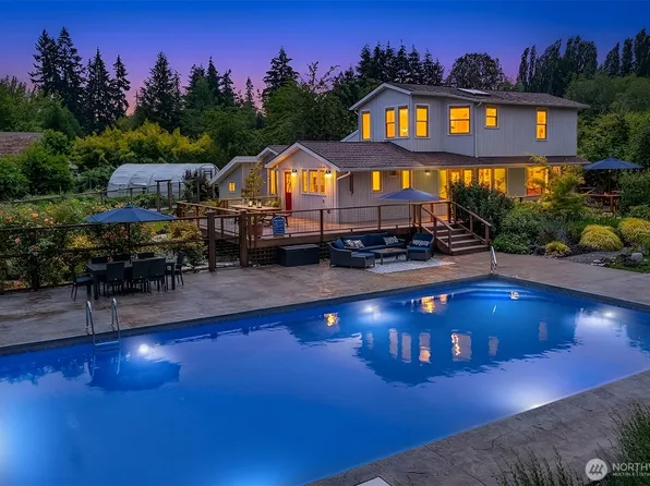 17424 107th Avenue SW, Vashon, WA 98070