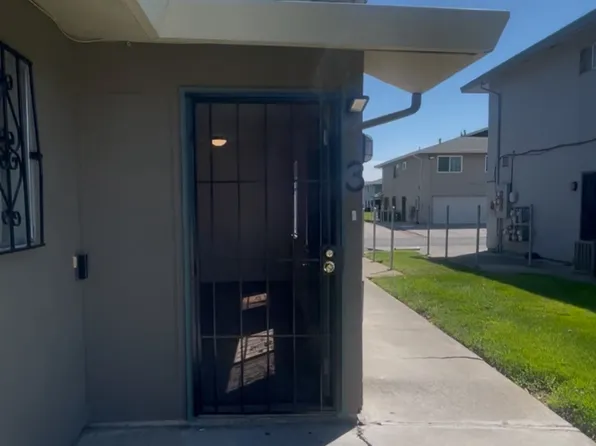 4438 La Cresta Way APT 3, Stockton, CA 95207