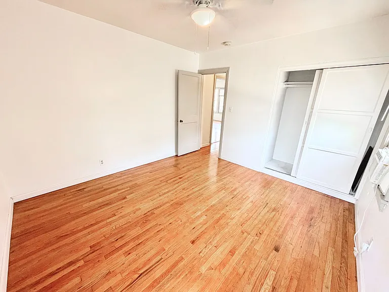 6100 Glen Alder St — Photo 38