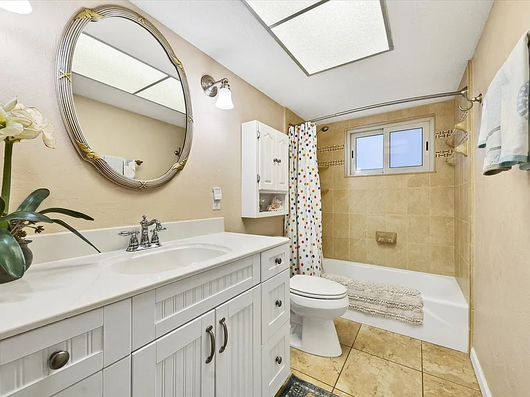 521 Beach Park Blvd — Photo 27