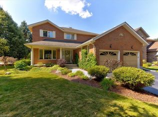 599 Stonebury Cres, Waterloo, ON N2K 3R2