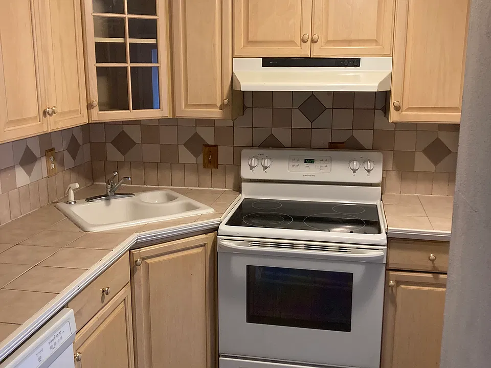 1708 Sawyer Way #178