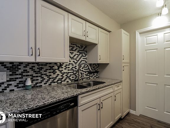 5th image of 2515 Dianjo Dr