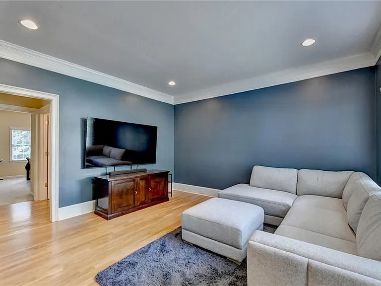 10370 Sugar Crest Ave — Photo 5