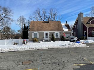 44 Portland St, Holyoke, MA 01040