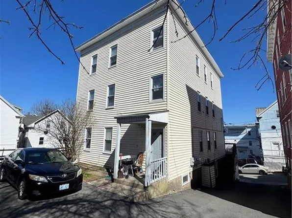 23 Paradis Ave, Woonsocket, RI 02895