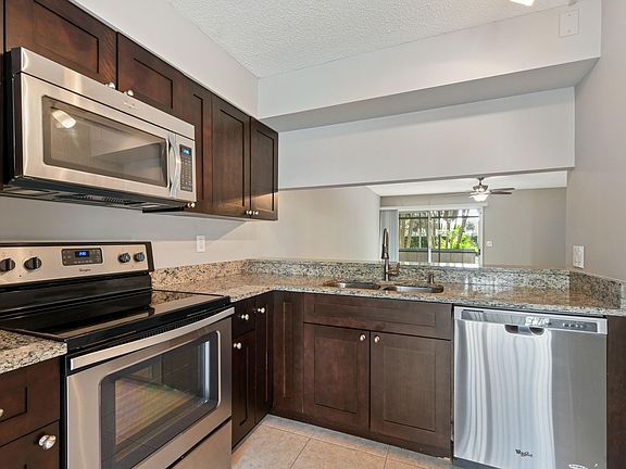 4th image of 6359 Riverwalk Ln Unit 2
