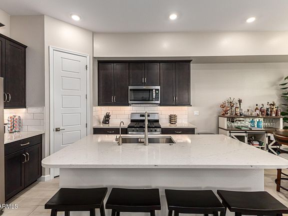 4th image of 5022 E HARTFORD Avenue