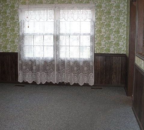 5th image of 422 Vance St