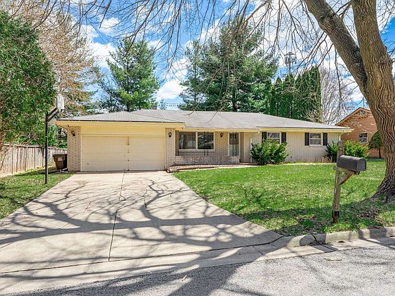 4th image of 2815 Bordeaux Dr