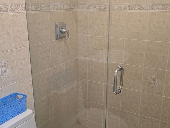 4th image of 10465 SW 42nd Ter