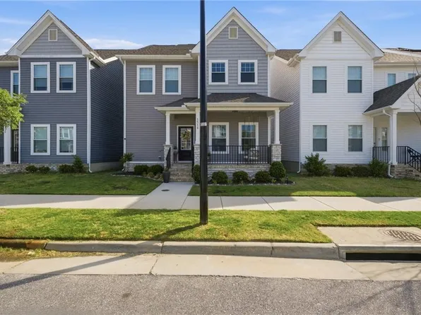 1518 Waltham Ln, Newport News, VA 23608