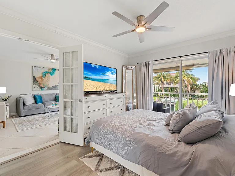 68 Yacht Club Dr #20 — Photo 8