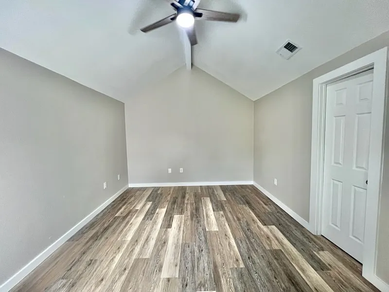 1943 Patrician Way - 1 — Photo 3