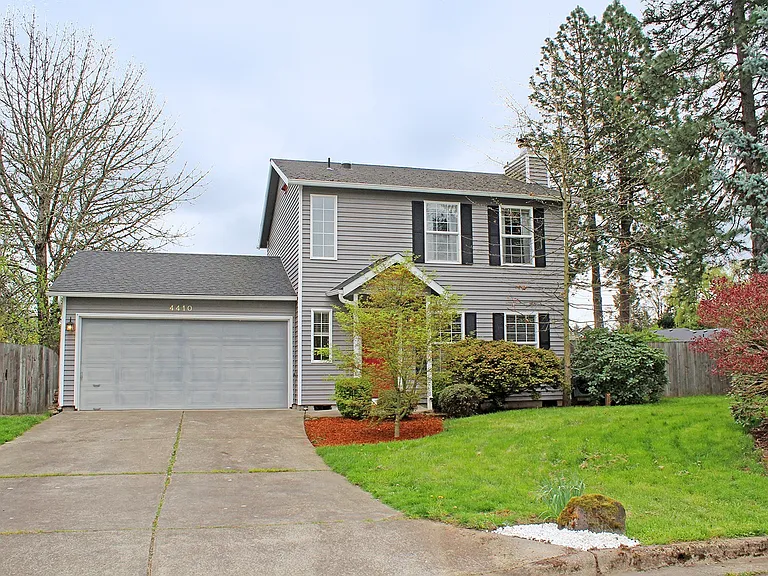 4410 SW Appletree Pl — Photo 1