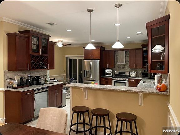 5th image of 146B Morningside Ln #B