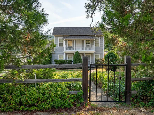 1685 Old Highway 99 S, Ashland, OR 97520