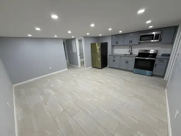 (undisclosed Address), Bronx, NY 10472