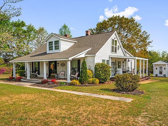 3rd image of 2733 Johnny Baker Rd