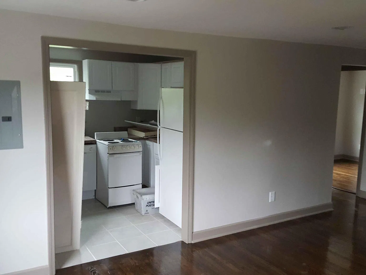 608 Center St — Photo 3