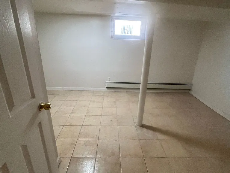 24 Eckert Ave #BASEMENT — Photo 2
