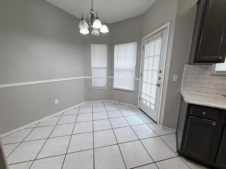 1317 Speight Ave — Photo 8