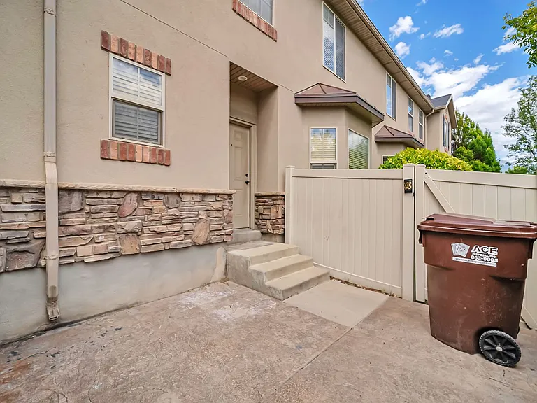 2409 W Adelaide Dr — Photo 27