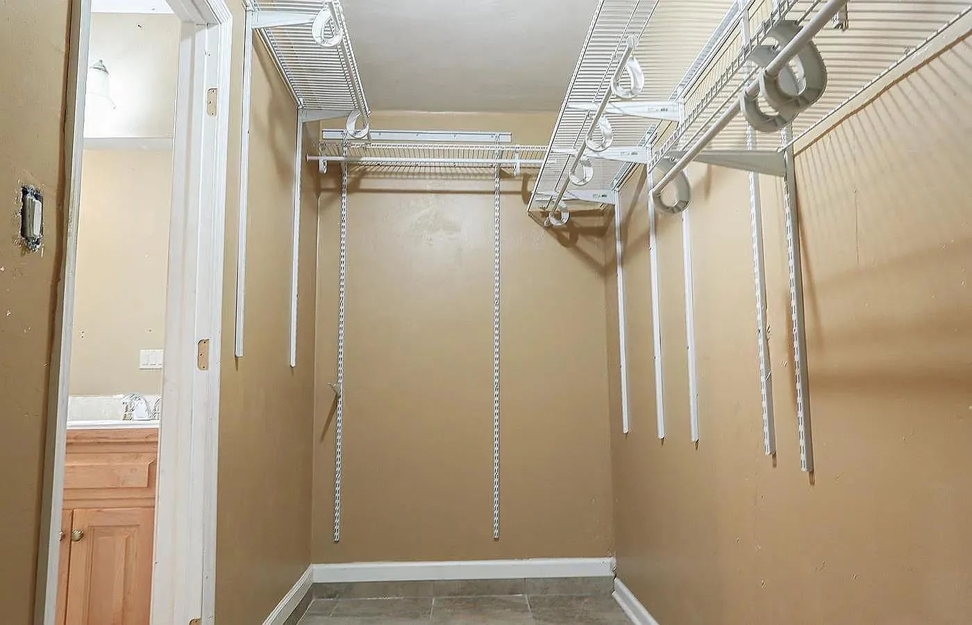 3 bed, 1700 sqft, $1,900 — Photo 4