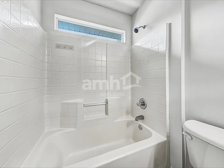 10008 Lancashire Dr — Photo 15