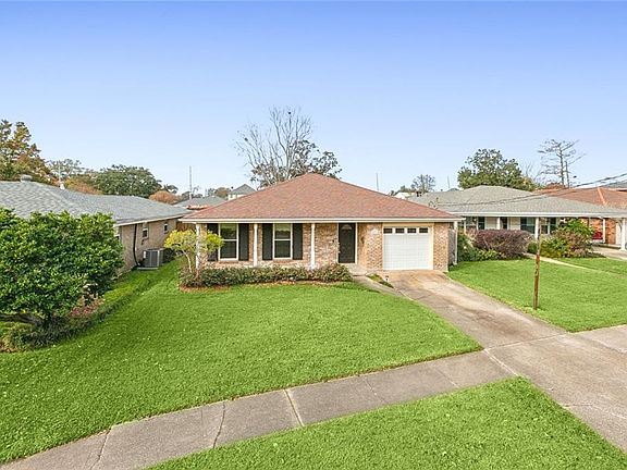 2nd image of 4512 Lakewood Dr