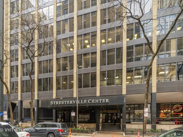233 E Erie St APT 2003, Chicago, IL 60611