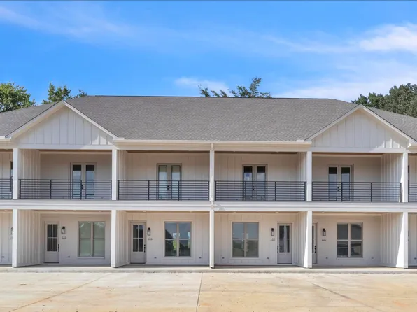 100 Breezeway Cv, Columbus, MS 39701
