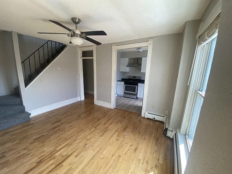3015 Aldrich Ave S #2 — Photo 3