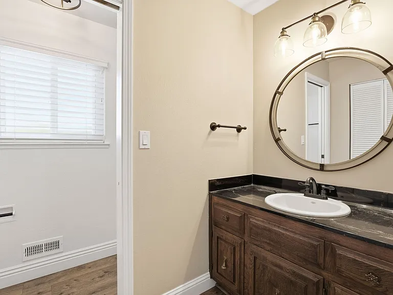 157 Regency Dr — Photo 15