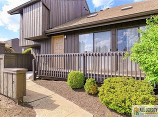 354 Westgate Dr, Edison, NJ
