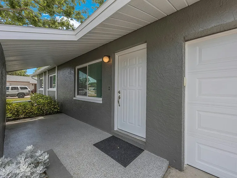 8214 Denise Dr — Photo 3