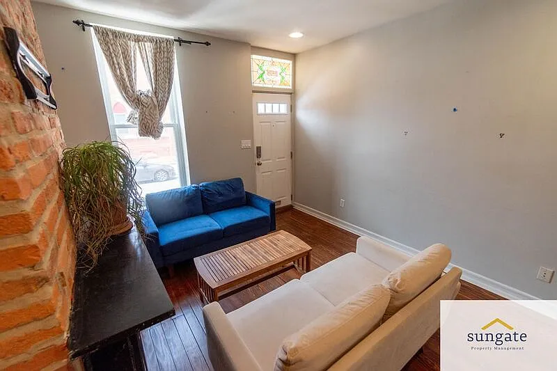 2 bed, 2.5 bath, 1200 sqft, $2,350 — Photo 4